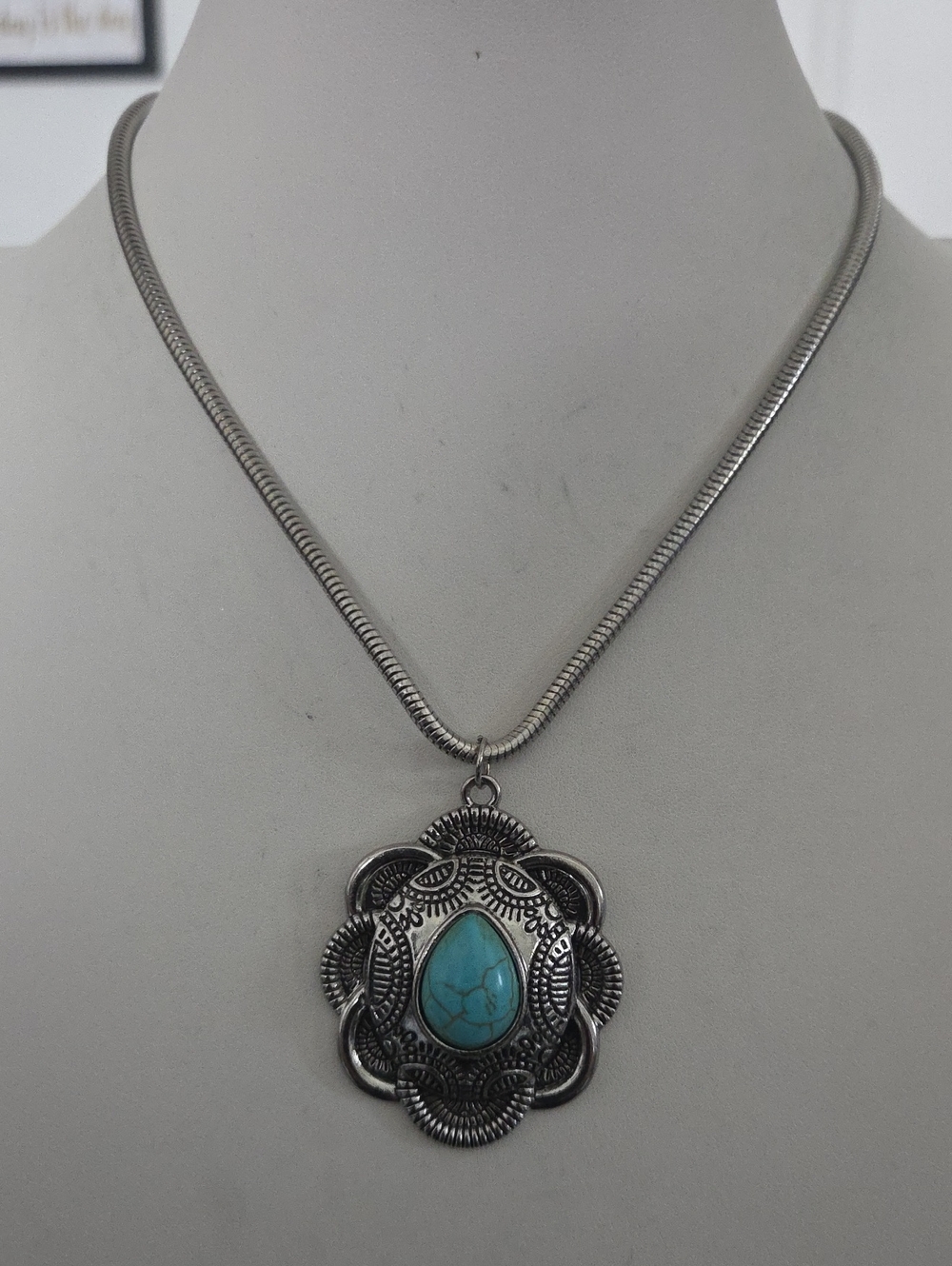 Paparazzi Mojave Meadow Blue Necklace NWT